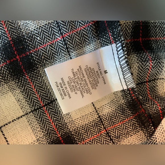 New Hooded Plaid Shirt - Picture 7 of 7